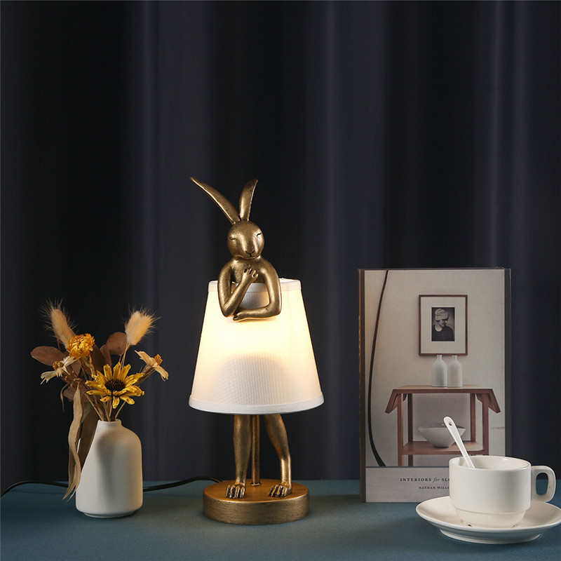 Modern Resin Table Lamp Nordic Creative Designer Rogue Rabbit Light（WH-MTB-267)