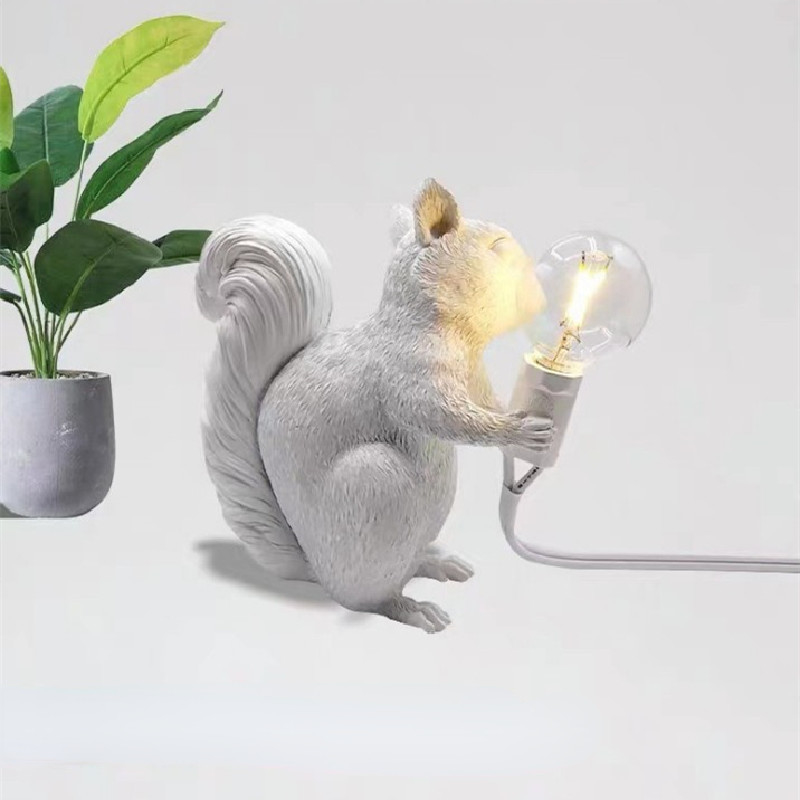 Nordic Designer Cute Animal Night Lights Creative Squirrel Table Lamp(WH-MTB-274)