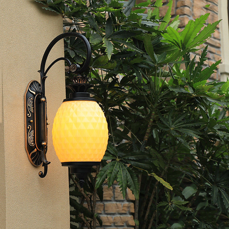 Outdoor waterproof wall lamp personality pineapple garden balcony exterior wall lamp(WH-HR-86)