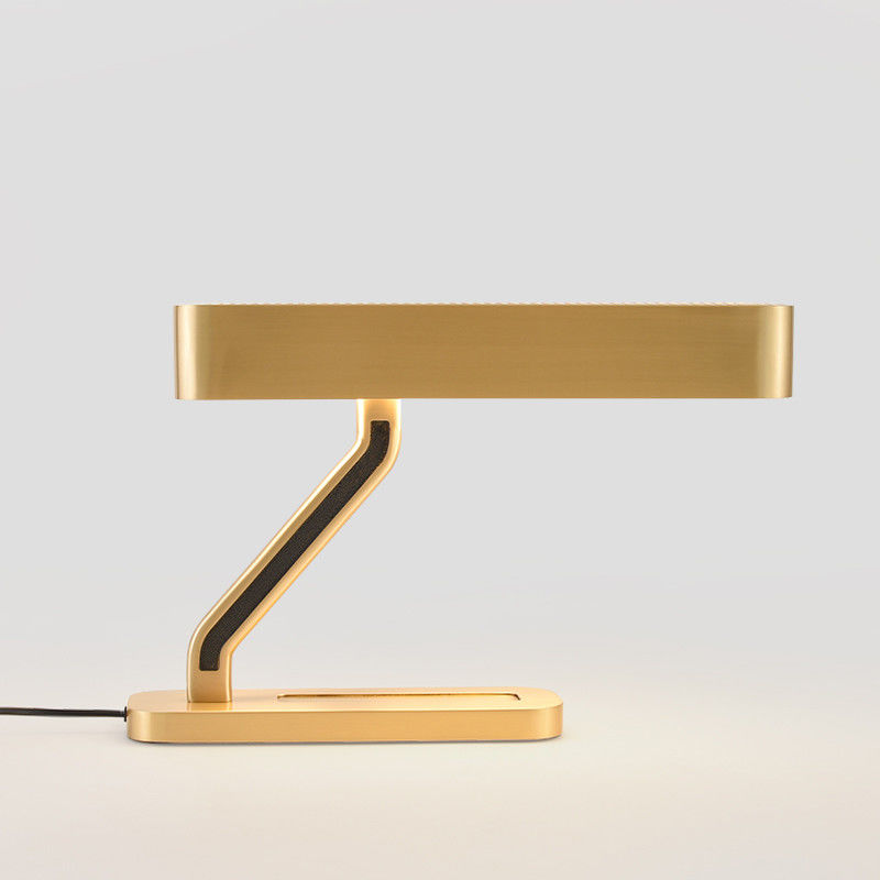 Modern Gold Metal Table Light Living Room Bedroom Bedside Colt LED Table Lamp(WH-MTB-238)