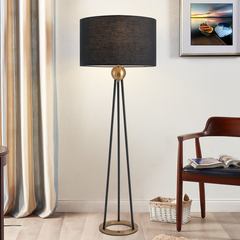 American Retro Floor Lamp For Living Room Black Fabric Shade Nordic Villa Hotel Hadley Floor Lamp(WH-MFL-147)